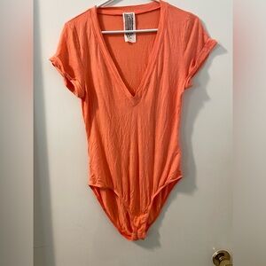 Free People Americana V-Neck short sleeve Coral Bodysuit Sz L